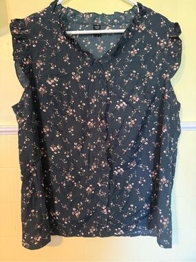 SHEIN Hunter Green Floral Ruffle-Sleeve Button Front Blouse